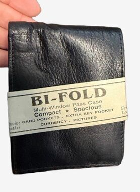 Bi-Fold Black Lesther Wallet Mens NEW TAGS